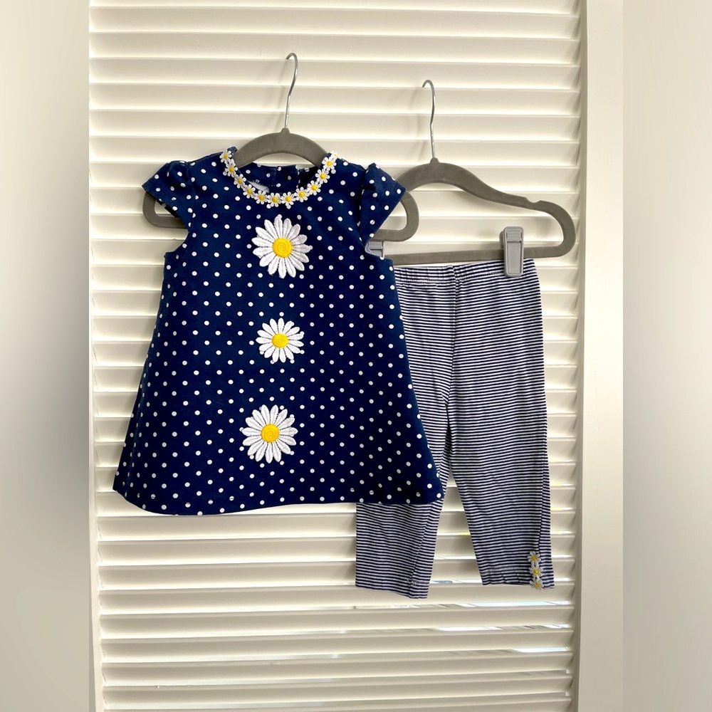 🌼 2 Piece Matching Set by Little Me,size 12 Months. Dress + legging with daisy!